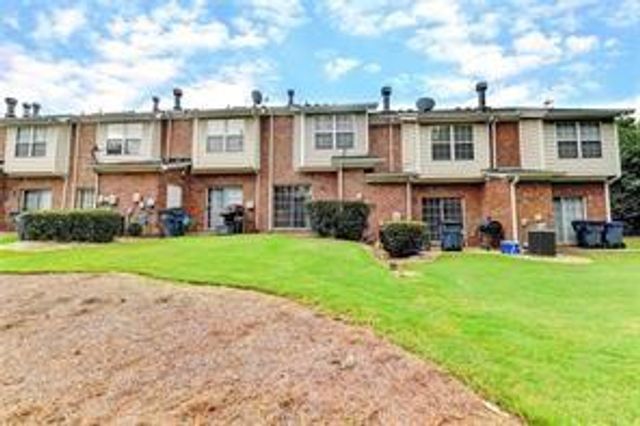 270 Paden Cove Trail, Lawrenceville, GA 30044
