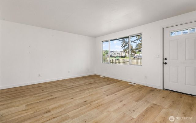1167 Sparrow Drive, Oak Harbor, WA 98277