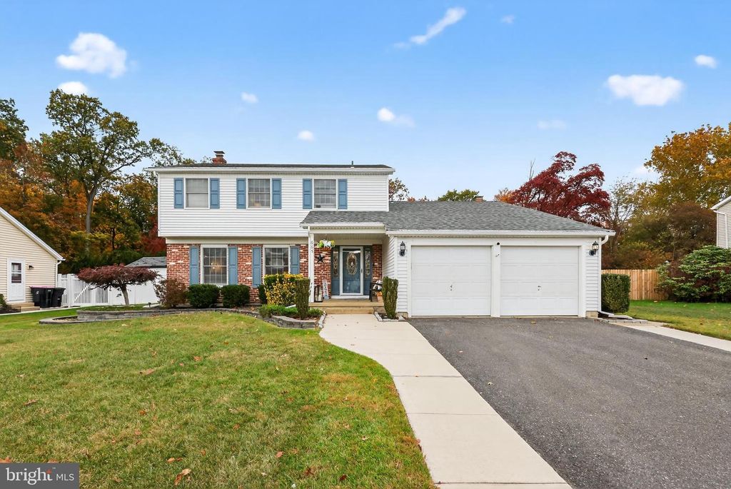 665 CHATHAM RD, Somerdale, NJ 08083