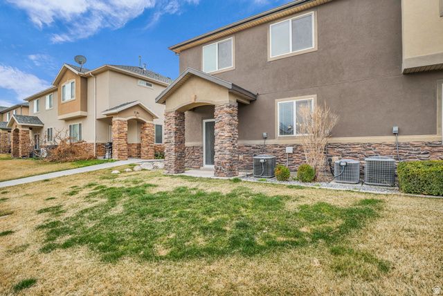 7077 S GREENSAND DR, West Jordan, UT 84084