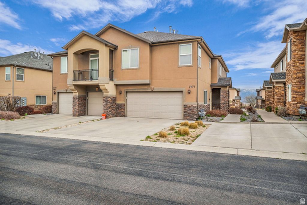 7077 S GREENSAND DR, West Jordan, UT 84084