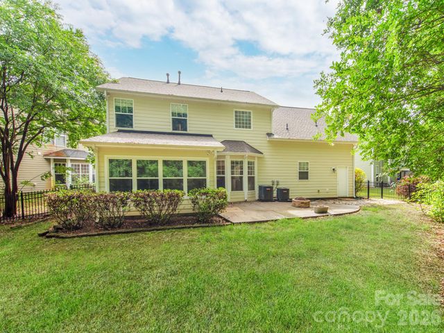 10333 Misty Moss Court, Mint Hill, NC 28227