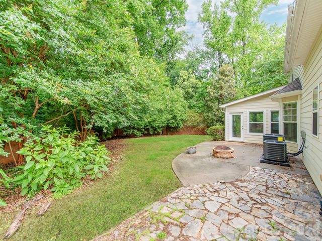 10333 Misty Moss Court, Mint Hill, NC 28227