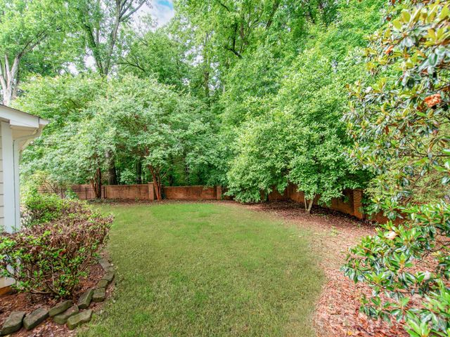 10333 Misty Moss Court, Mint Hill, NC 28227