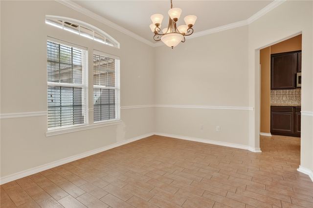 461 Augusta Dr, Rockport, TX 78382