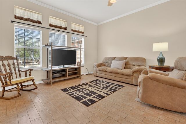 461 Augusta Dr, Rockport, TX 78382