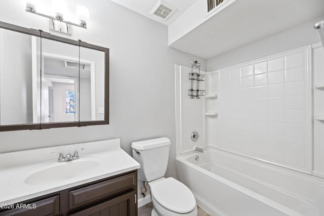 3409 E Campo Bello Drive, Phoenix, AZ 85032