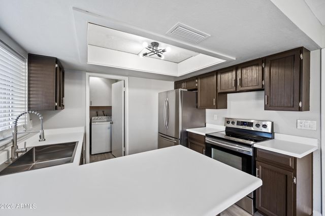 3409 E Campo Bello Drive, Phoenix, AZ 85032