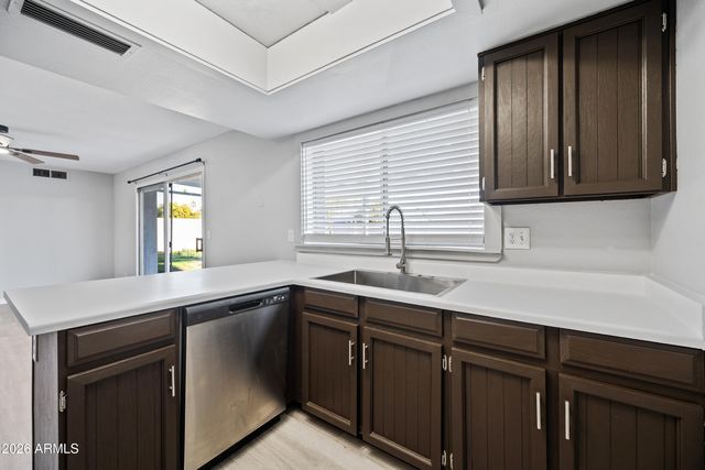 3409 E Campo Bello Drive, Phoenix, AZ 85032