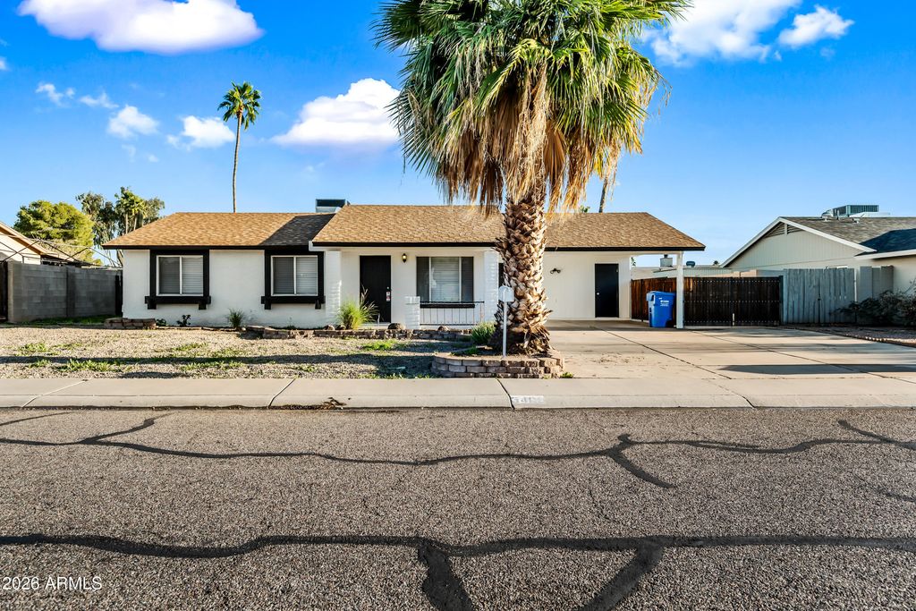 3409 E Campo Bello Drive, Phoenix, AZ 85032