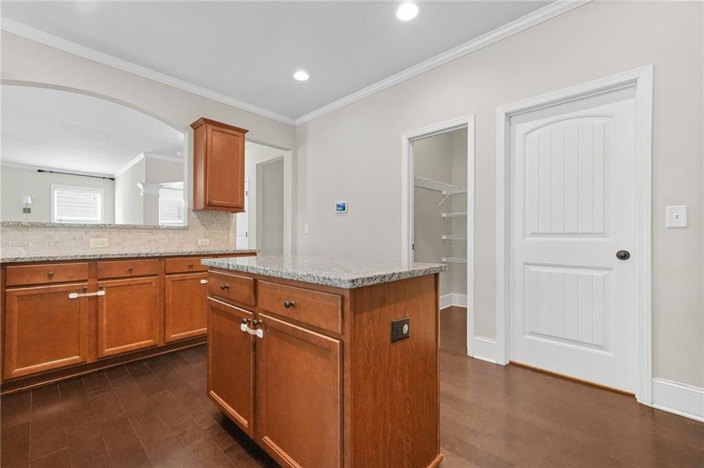 Image 19 of property listing at 1365 Delo Lane, Cumming, GA 30041