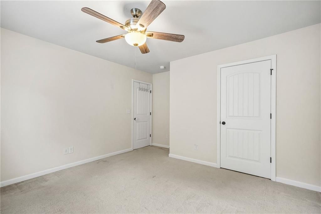 Image 34 of property listing at 1365 Delo Lane, Cumming, GA 30041