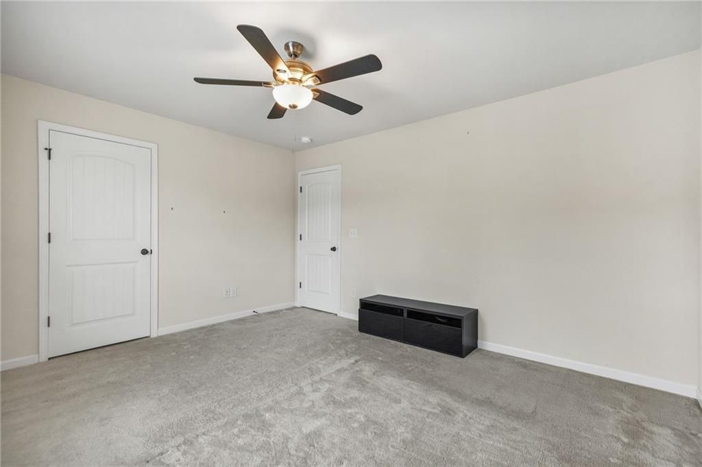 Image 39 of property listing at 1365 Delo Lane, Cumming, GA 30041