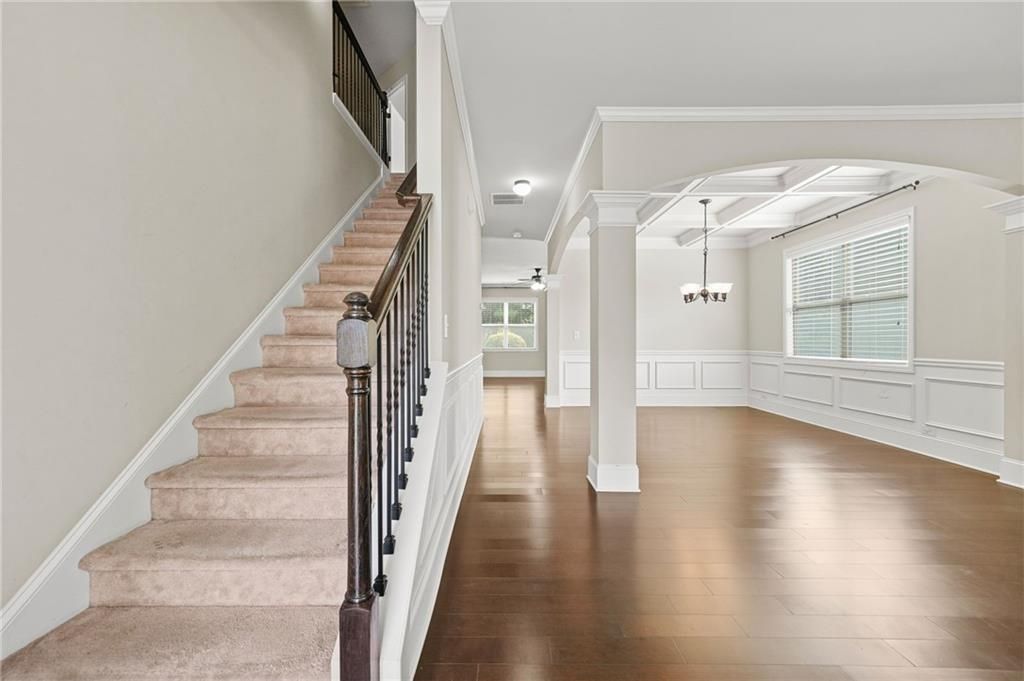 Image 4 of property listing at 1365 Delo Lane, Cumming, GA 30041