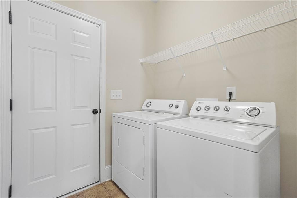 Image 42 of property listing at 1365 Delo Lane, Cumming, GA 30041