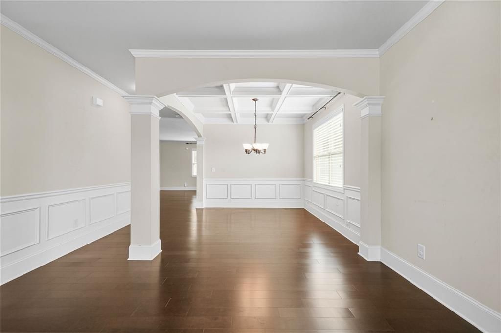 Image 6 of property listing at 1365 Delo Lane, Cumming, GA 30041