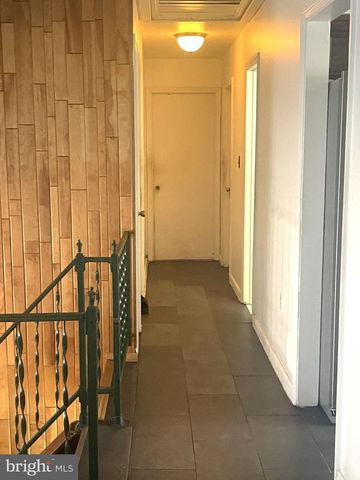 83 OAKLAND DR, Pittsgrove, NJ 08318