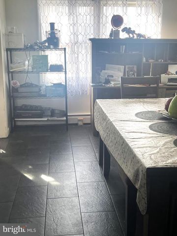 83 OAKLAND DR, Pittsgrove, NJ 08318