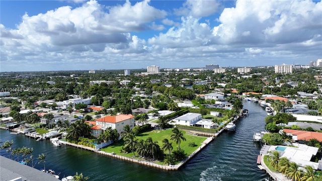 2210 NE 124th Street, North Miami, FL 33181