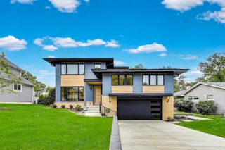 5830 Brookbank Road, Downers Grove, IL 60516