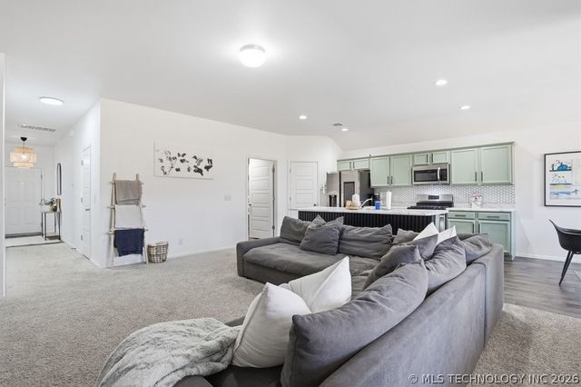 15930 S 74th East Avenue, Bixby, OK 74008