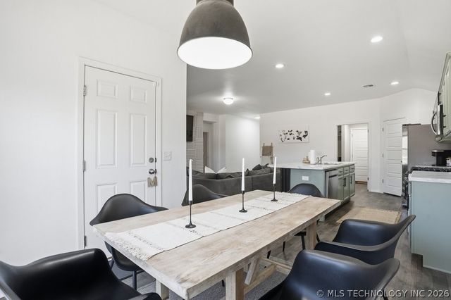 15930 S 74th East Avenue, Bixby, OK 74008