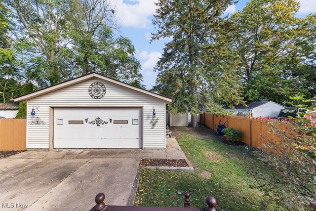 499 Tompkins Avenue, Akron, OH 44305