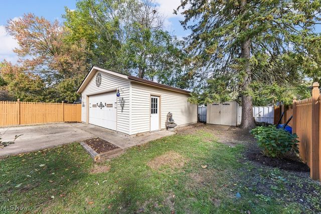 499 Tompkins Avenue, Akron, OH 44305