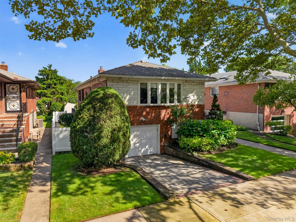 26-15 Clearview Expressway, Bayside, NY 11360 — photo 3