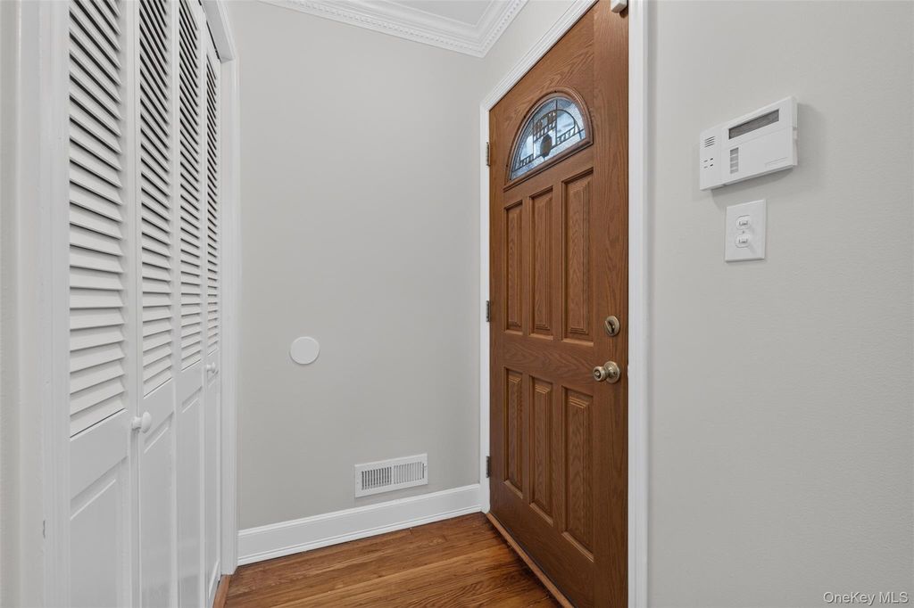 26-15 Clearview Expressway, Bayside, NY 11360 — photo 4