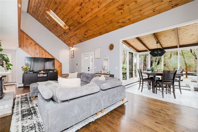 235 Lippitt Avenue, Cranston, RI 02921