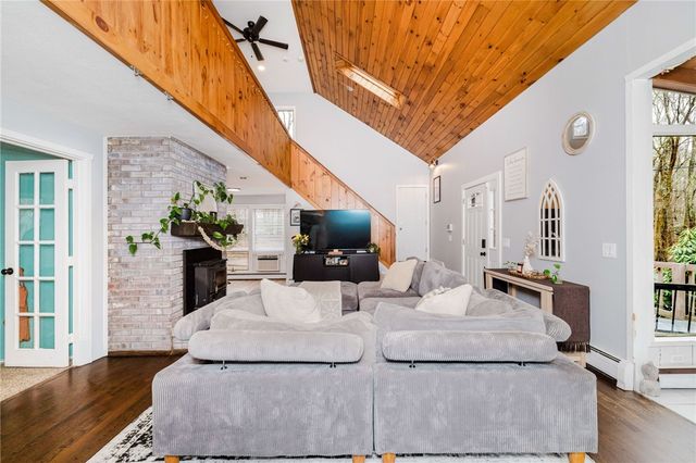 235 Lippitt Avenue, Cranston, RI 02921