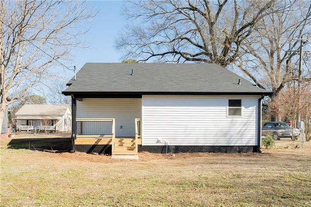 34 Elm St, Aragon, GA 30104