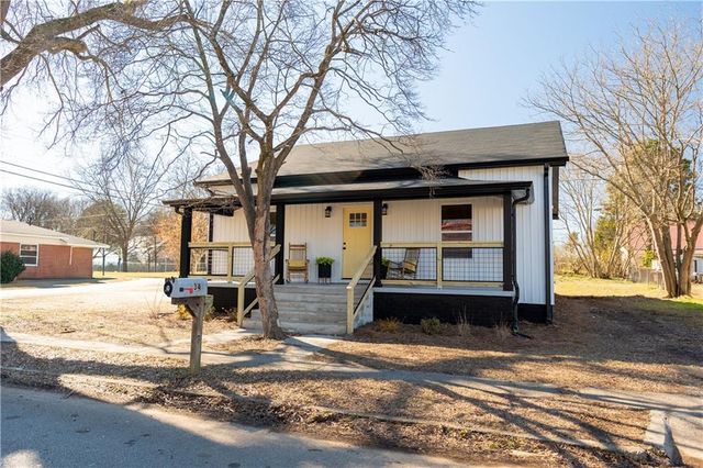 34 Elm St, Aragon, GA 30104