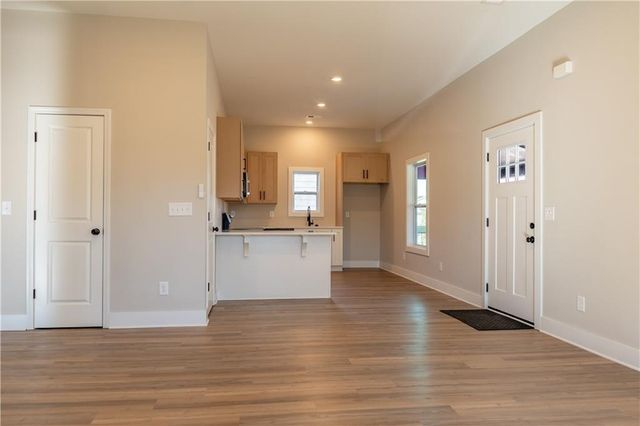 34 Elm St, Aragon, GA 30104