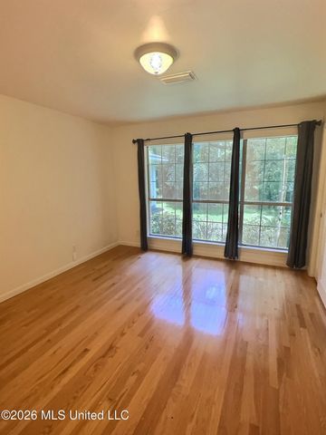 6509 Shore Drive, Ocean Springs, MS 39564