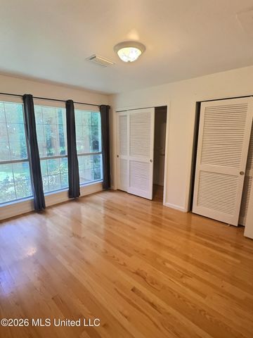 6509 Shore Drive, Ocean Springs, MS 39564