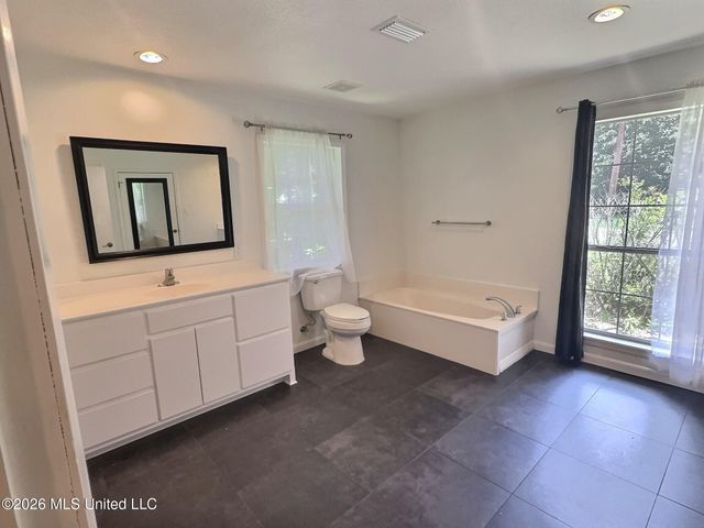 6509 Shore Drive, Ocean Springs, MS 39564