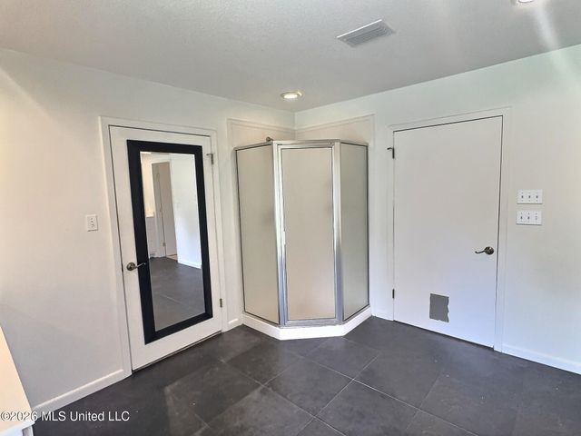 6509 Shore Drive, Ocean Springs, MS 39564