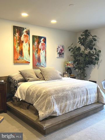 11 MERRYTON ST, Voorhees, NJ 08043