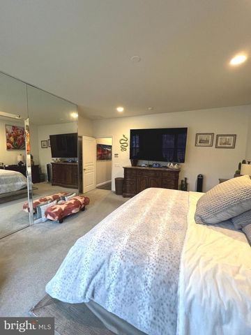 11 MERRYTON ST, Voorhees, NJ 08043