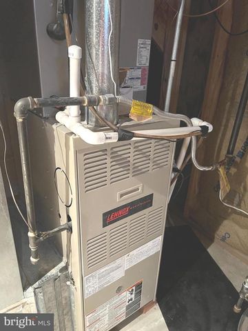 11 MERRYTON ST, Voorhees, NJ 08043