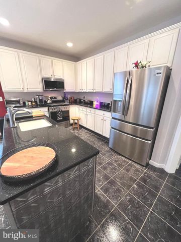 11 MERRYTON ST, Voorhees, NJ 08043