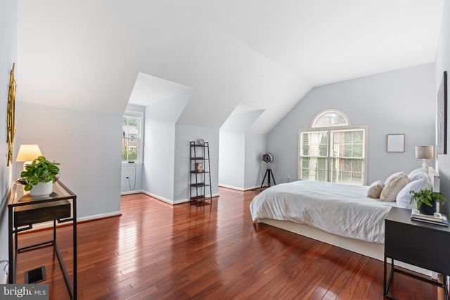6832 COMPTON HEIGHTS, Clifton, VA 20124