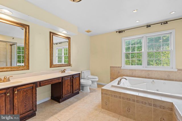 6832 COMPTON HEIGHTS, Clifton, VA 20124