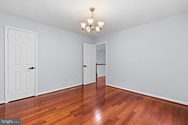 6832 COMPTON HEIGHTS, Clifton, VA 20124