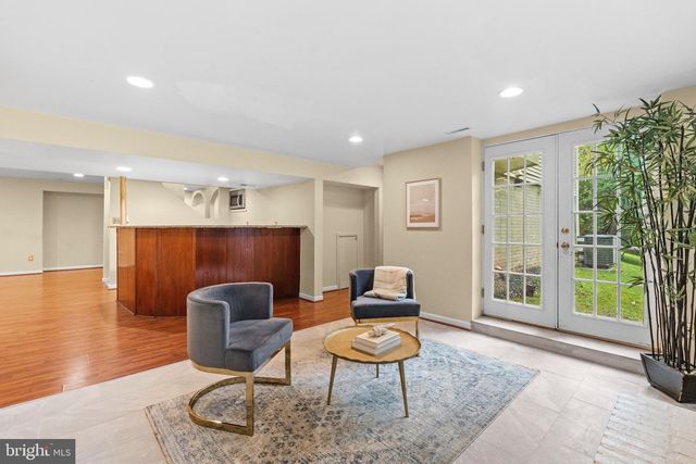 6832 COMPTON HEIGHTS, Clifton, VA 20124