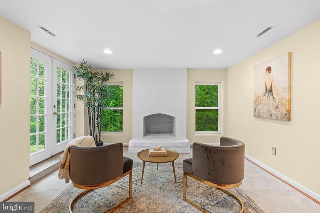 6832 COMPTON HEIGHTS, Clifton, VA 20124
