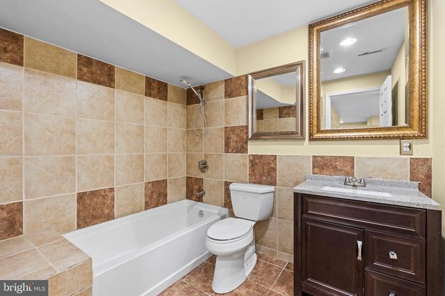6832 COMPTON HEIGHTS, Clifton, VA 20124