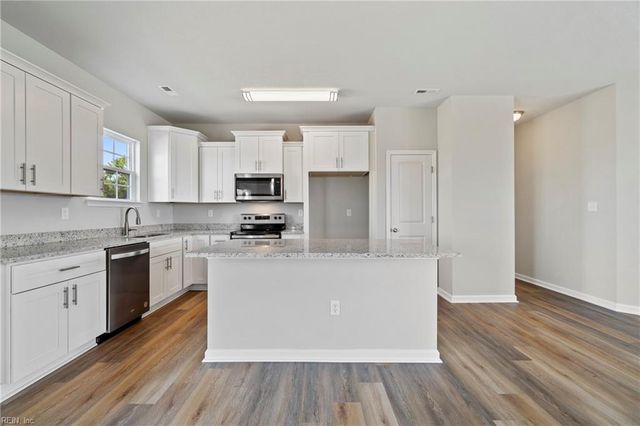 209 Strawberry Acres DR, Elizabeth City, NC 27909